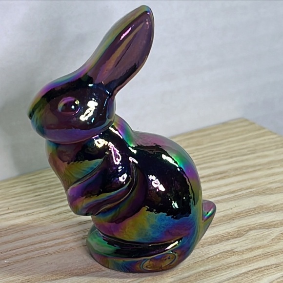 Fenton Plum Iridescent Carnival Glass Mini Bunny Rabbit purple - Picture 3 of 14